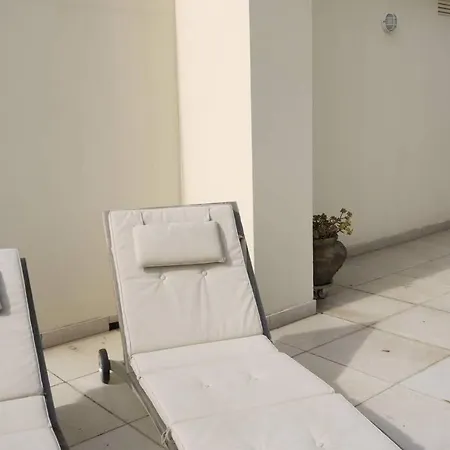 Andrioli - 3 Bedrooms And An Amazing Rooftop In Central ニース