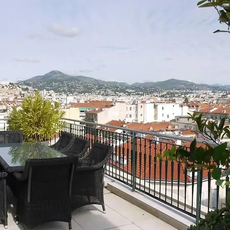Andrioli - 3 Bedrooms And An Amazing Rooftop In Central アパート *