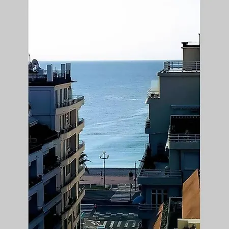 アパート Andrioli - 3 Bedrooms And An Amazing Rooftop In Central